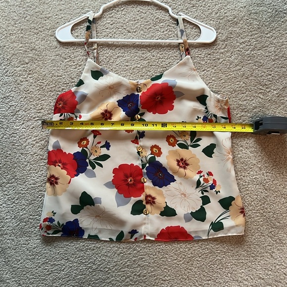 CAbi Victoria Tank - Picture 10 of 11